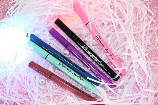 Sticky Colorful Liners